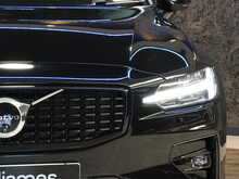 Volvo V60 B4 MHEV Ultra - U14120