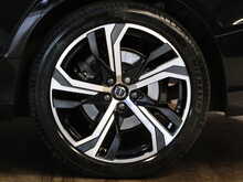 Volvo V60 B4 MHEV Ultra - U14120