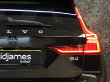 Volvo V60 B4 MHEV Ultra - U14120