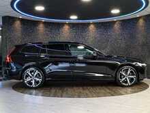 Volvo V60 B4 MHEV Ultra - U14120