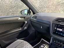 Volkswagen Tiguan TSI R-Line - U14124