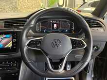 Volkswagen Tiguan TSI R-Line - U14124