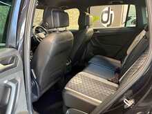 Volkswagen Tiguan TSI R-Line - U14124