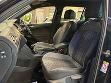 Volkswagen Tiguan TSI R-Line - U14124