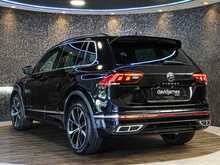 Volkswagen Tiguan TSI R-Line - U14124