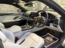 BMW M8 i V8 Competition - U14130
