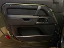Land Rover Defender 90 D250 MHEV S - U14138