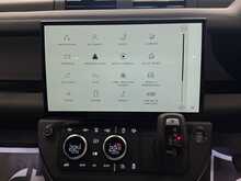 Land Rover Defender 90 D250 MHEV S - U14138