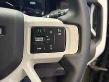 Land Rover Defender 90 D250 MHEV S - U14138