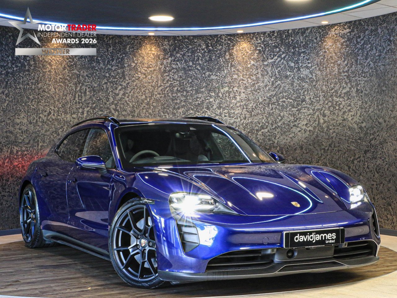 2022 PORSCHE TAYCAN