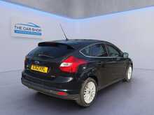 !!THIS CAR REPRESENTS GREAT VALUE FOR MONEY AND IS THE ZETEC MODEL SO PLENTY OF TOYS CALL NOW AND DON’T MISS OUT!!