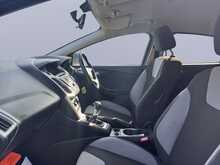 !!THIS CAR REPRESENTS GREAT VALUE FOR MONEY AND IS THE ZETEC MODEL SO PLENTY OF TOYS CALL NOW AND DON’T MISS OUT!!