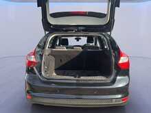 !!THIS CAR REPRESENTS GREAT VALUE FOR MONEY AND IS THE ZETEC MODEL SO PLENTY OF TOYS CALL NOW AND DON’T MISS OUT!!