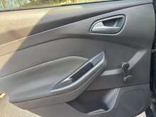 !!THIS CAR REPRESENTS GREAT VALUE FOR MONEY AND IS THE ZETEC MODEL SO PLENTY OF TOYS CALL NOW AND DON’T MISS OUT!!