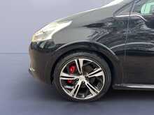 Peugeot 208 THP GTi 