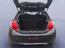 Peugeot 208 THP GTi 