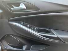 Vauxhall Grandland X Turbo D BlueInjection Elite Nav 