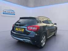 Mercedes-Benz GLA GLA200d AMG Line 