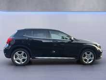Mercedes-Benz GLA GLA200d AMG Line 
