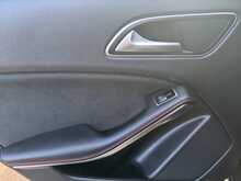 Mercedes-Benz GLA GLA200d AMG Line 