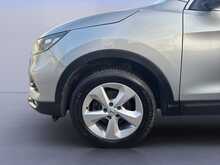 Nissan Qashqai dCi Acenta Premium 
