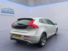 Volvo V40 D2 R-Design 