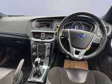 Volvo V40 D2 R-Design 