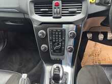 Volvo V40 D2 R-Design 