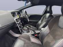 Volvo V40 D2 R-Design 