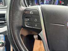 Volvo V40 D2 R-Design 