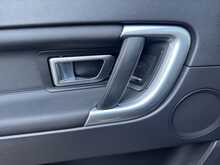 Land Rover Discovery Sport TD4 HSE Black 