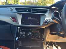 DS AUTOMOBILES DS 3 PureTech Chic 