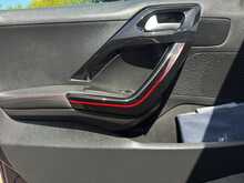 Peugeot 208 PureTech GT Line 