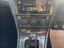 Volkswagen Golf TSI S 