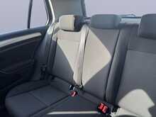 Volkswagen Golf TSI S 