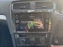 Volkswagen Golf TSI S 