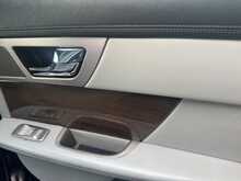 Jaguar XF d V6 Premium Luxury 
