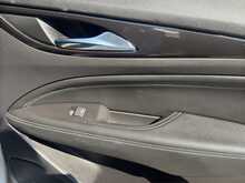 Vauxhall Insignia Turbo D ecoTEC BlueInjection SRi Nav 