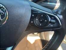 Vauxhall Insignia Turbo D ecoTEC BlueInjection SRi Nav 