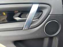 Land Rover Discovery Sport D150 