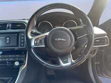 Jaguar XE d R-Sport 