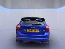 Ford Focus T EcoBoost ST-2 