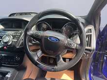 Ford Focus T EcoBoost ST-2 