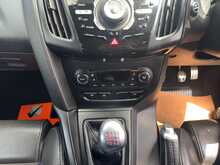 Ford Focus T EcoBoost ST-2 