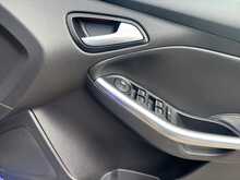 Ford Focus T EcoBoost ST-2 