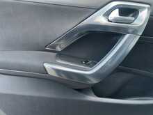 Peugeot 2008 PureTech Allure 