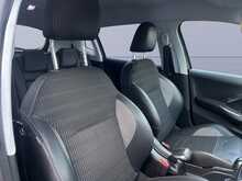 Peugeot 2008 PureTech Allure 
