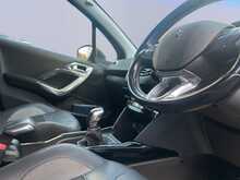 Peugeot 2008 PureTech Allure 