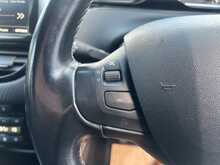 Peugeot 2008 PureTech Allure 