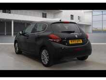 Peugeot 208 PureTech Allure 